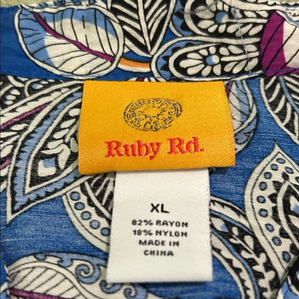 Ruby Rd. Blue and White Patterned Blouse - Picture 2 of 4
